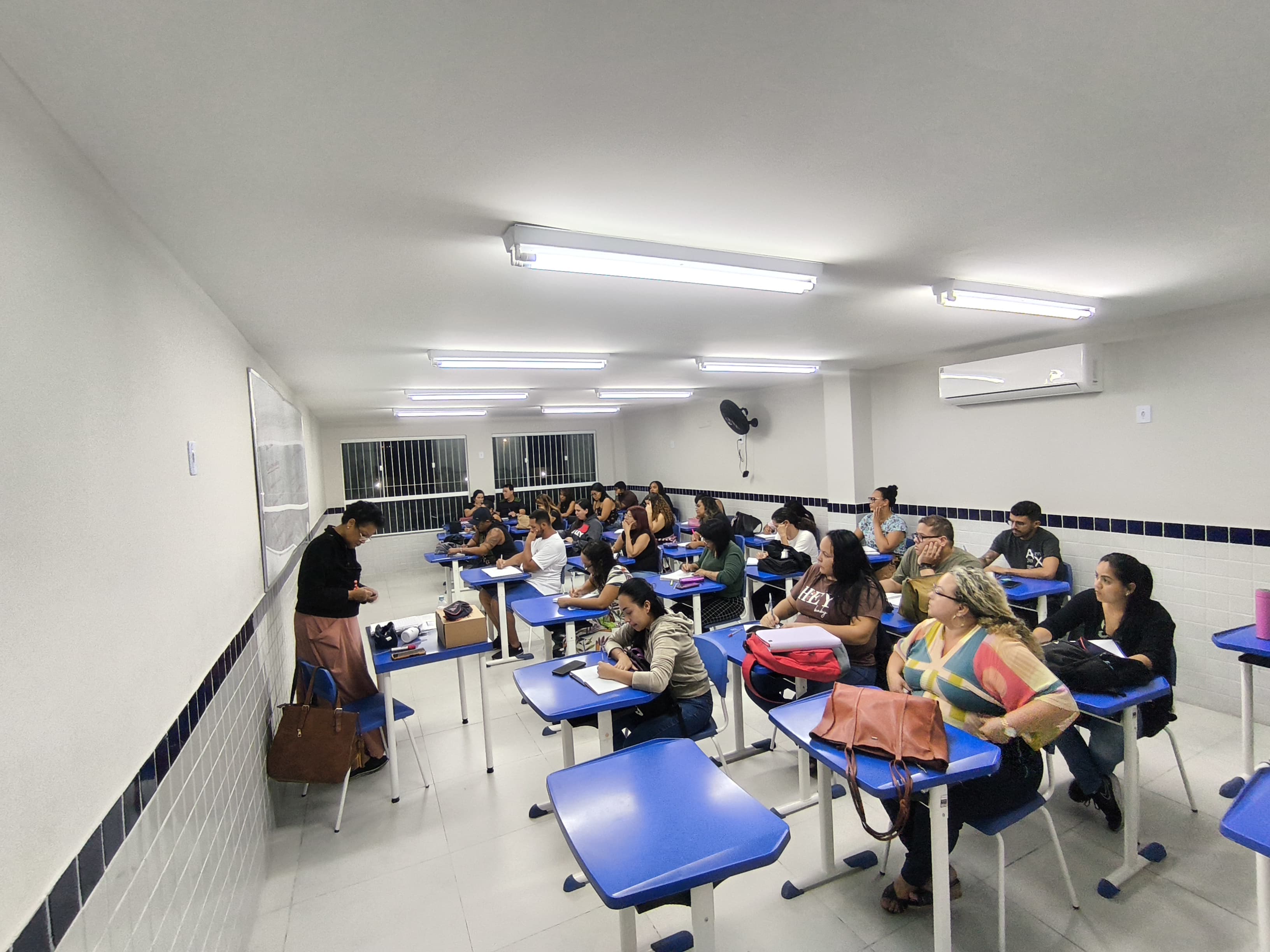 Primeiras provas do concurso público municipal de Arraial do Cabo acontecem neste domingo (12)